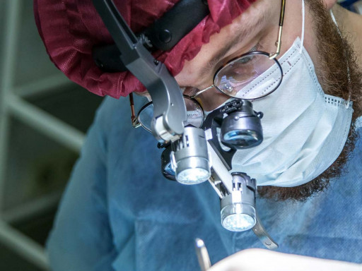 ¿Cómo agilizar la homologación de títulos universitarios en España si tienes una oferta de trabajo cualificado?